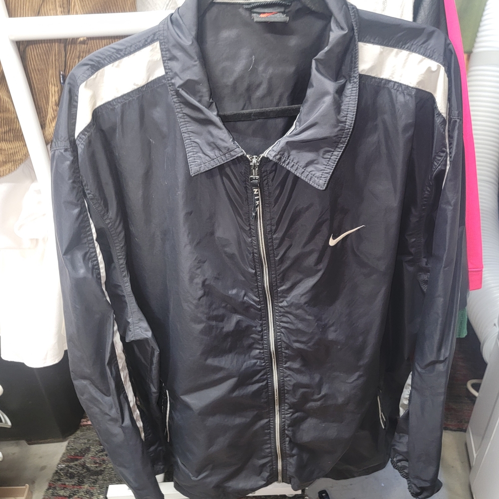 XL Nike Men's Black Windbreaker with White Accents